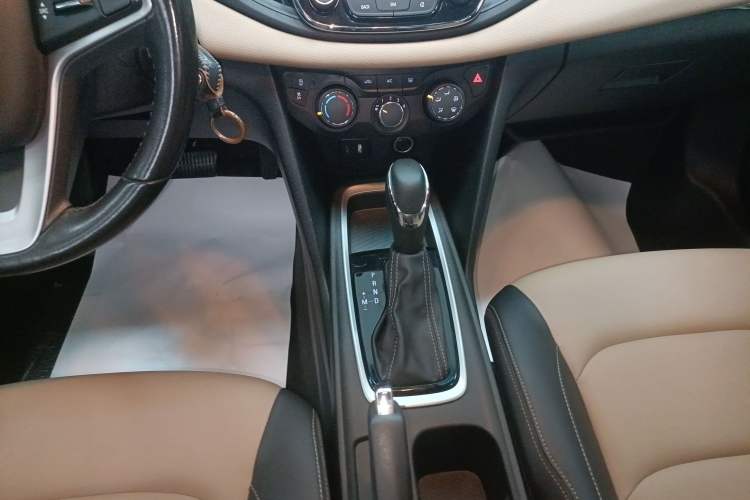 Used Chevrolet Monza 2022 320 Automatic Enjoyment Sunroof Version