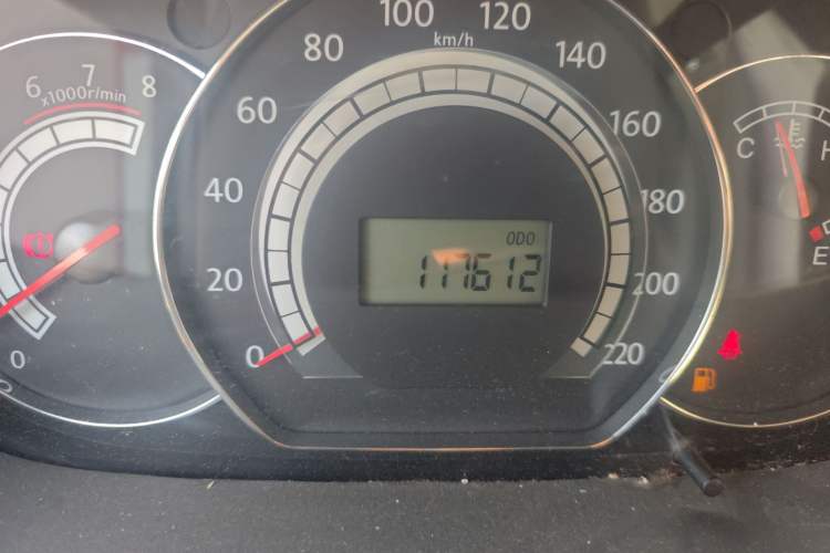 Used JAC Group Refine M2 2011 1.8L MT Zunyi Model 5-Seater
