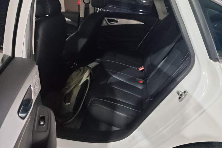 Used Roewe i6 MAX New Energy 2023 EV 420 Skyroof Special Edition