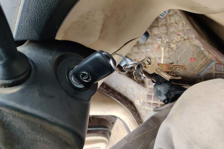 Used Dongfeng Fengon 330 2014 1.3L Manual Utility Version DK13-07