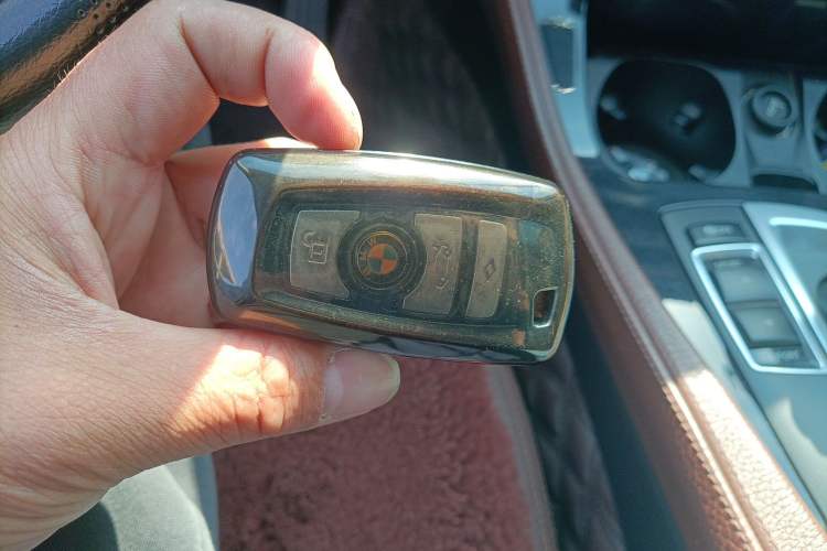 Used BMW 5 Series 2014 520Li Elegant Model