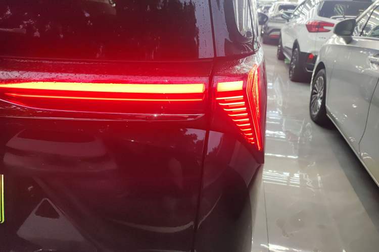 Used Buick GL8 New Energy 2026 Model Lu Zun Luxury Edition
