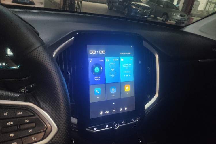 Used Baojun 530 2021 Global Car Anniversary Edition 1.5T CVT Luxury Model 7 Seats