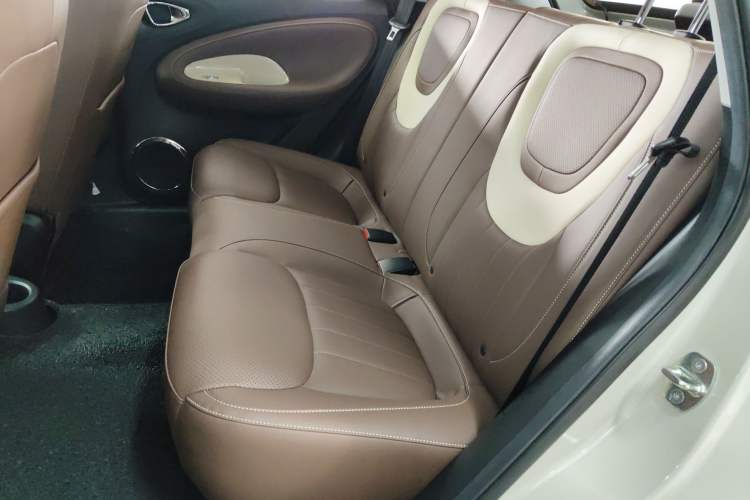 Used Wuling Bingo 2024 333 km Enjoyment Version Left Rear Seat