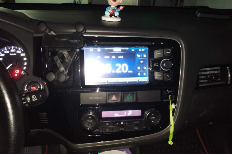 Used Mitsubishi Outlander 2016 2.4L 4x4 Elite Edition 5 Seats