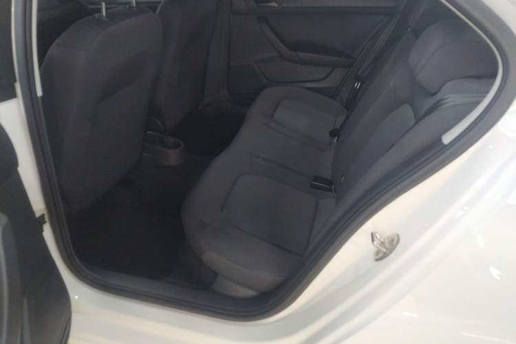 Used Volkswagen Santana 2019 1.5L Automatic Fashion Edition China VI Left Rear Seat