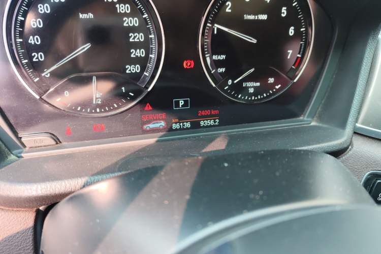 Used BMW X1 2019 sDrive18Li Premium Edition Odometer Close Up