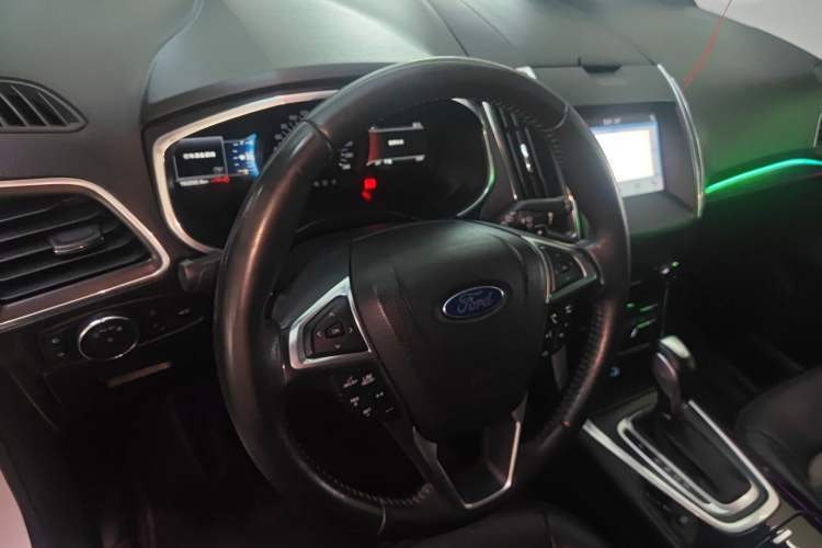 Used Ford Edge 2018 EcoBoost 245 Two-Wheel-Drive Titanium 7-Seater China V Standard