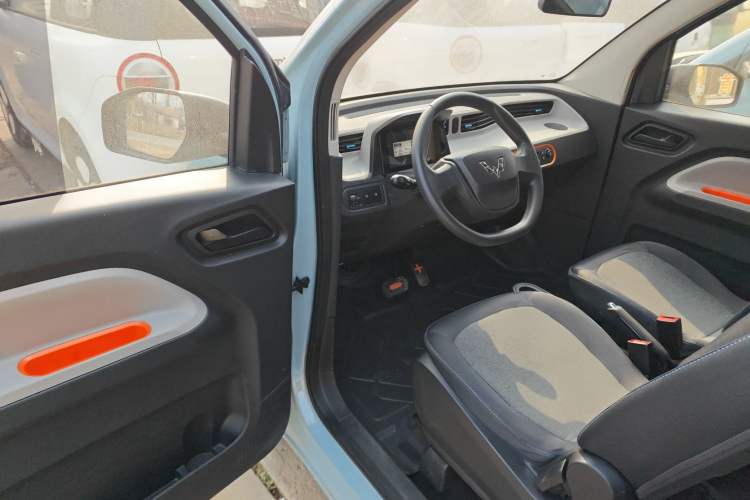 Used Wuling Hongguang MINIEV 2020 Lite Version Lithium Iron Phosphate Driver Seat