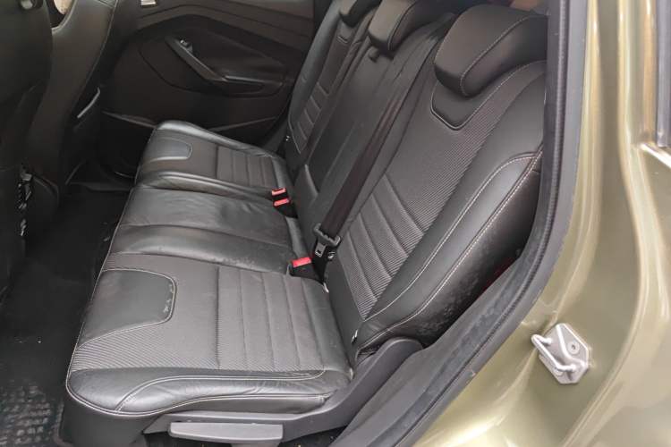 Used Ford Kuga 2013 1.6L GTDi Two-Wheel-Drive Trend Model