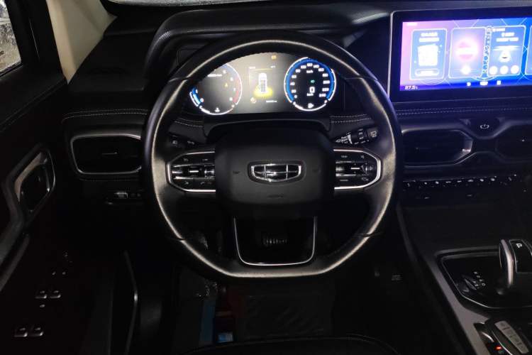 Used Geely Auto Haoyue 2020 1.8TD DCT Luxury Model 5 Seats Steering Wheel