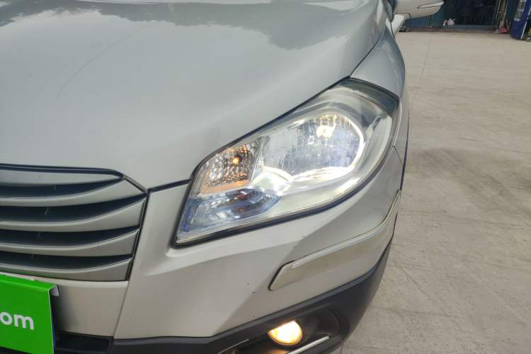 Used Suzuki S-Cross 2014 1.6L CVT Two-Wheel Drive Entry Model
