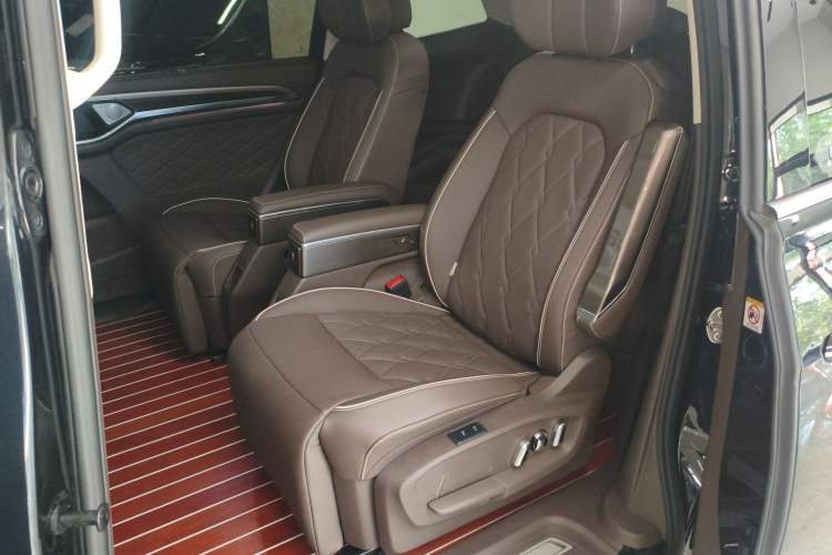 Used Volkswagen Viloran 2020 380TSI Prestige Edition Left Rear Seat