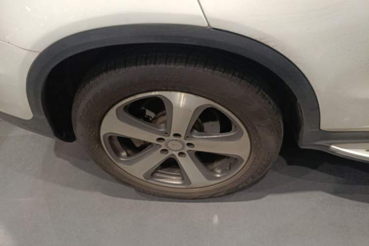 Used Mercedes-Benz GLC 2016 GLC 300 4MATIC Dynamic Model
