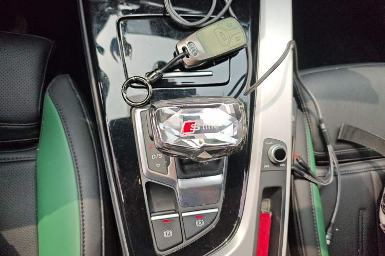 Used Audi A5 2024 Sportback 40 TFSI quattro Luxury Dynamic Model Gear Lever