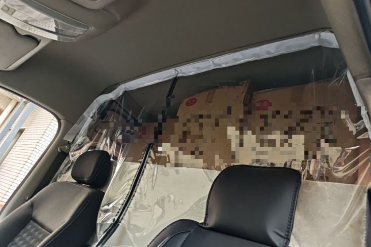 Used SAIC MAXUS Xintu V80 2018 2.5T 6-Speed Manual Aowentong Long-Wheelbase Mid-Roof 7/10-Seater