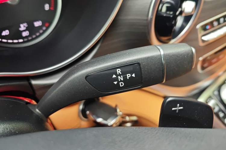 Used Mercedes-Benz V-Class  Gear Lever