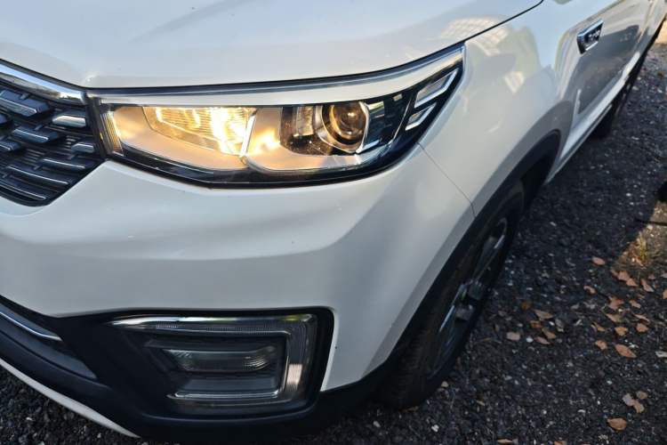 Used CHANGAN CS55 2018 1.5T Manual Colorful Model China V Standard Left Front Headlight