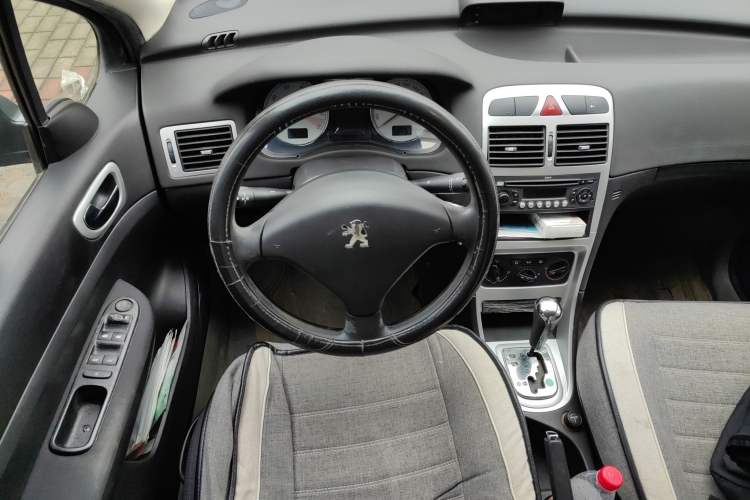 Used Peugeot 307 2010 Sedan 1.6L Automatic Comfort Edition Steering Wheel