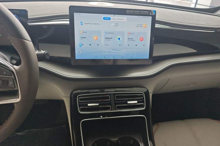 Used BYD Qin PLUS 2024 Honor Edition EV 420KM Leading Model