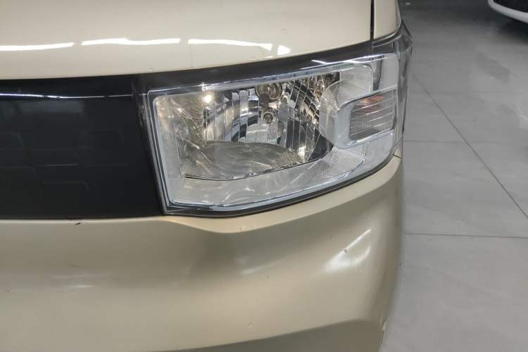 Used Wuling Hongguang MINIEV 2020 Zizai Version Lithium-NMC