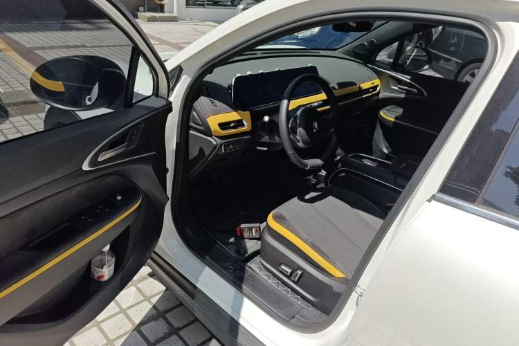 Used ORA Good Cat GT 2023 Mulan Edition 401km Prestige Version Driver Seat