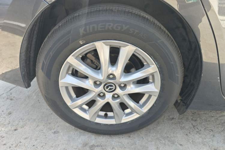 Used Mazda 3 Axela 2017 Sedan 1.5L Automatic Luxury Model Emission Standard China V