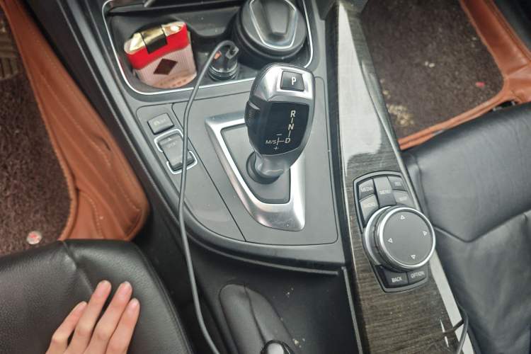 Used BMW 3 Series GT 2014 320i Design Package Model Gear Lever