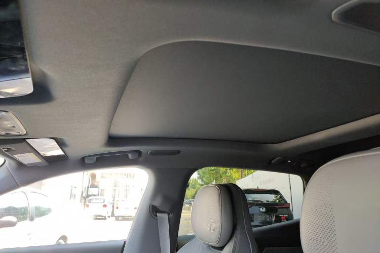 Used Lynk & Co 07 2024 EM-P 126 Long-Range Ultra
