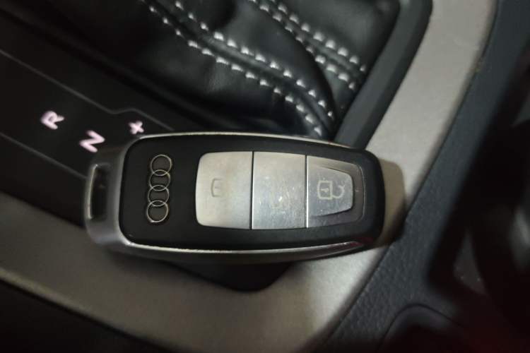 Used Audi Q3 2022 40 TFSI Fashion Dynamic Model