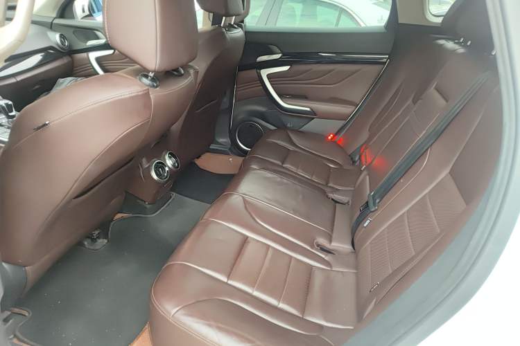 Used Wey VV7 2017 2.0T Ultra-Luxury Version
