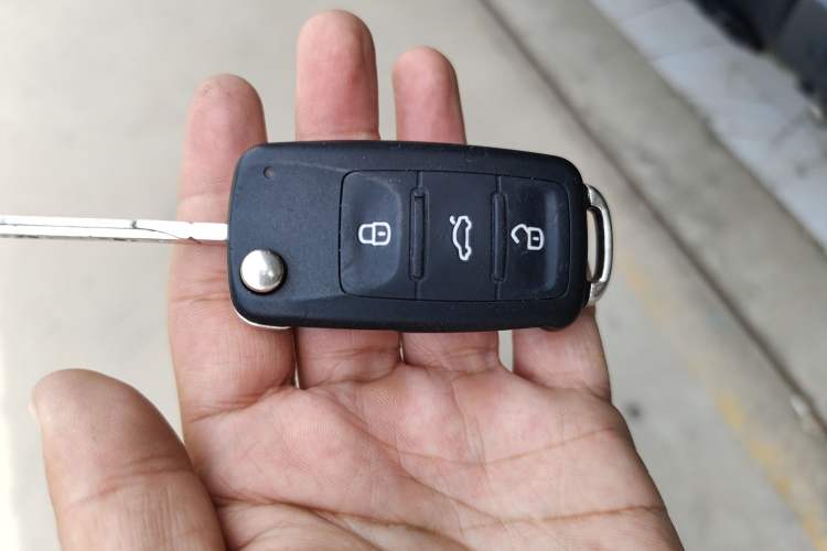 Used Volkswagen Jetta 2017 1.5L Manual Fashion Edition