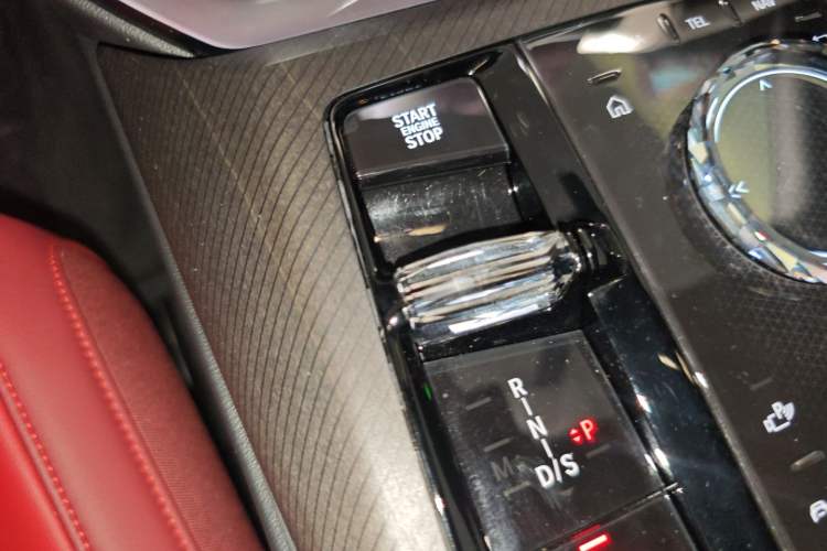 Used BMW X3 2025 xDrive30L Luxury Edition M Sport Package Gear Lever