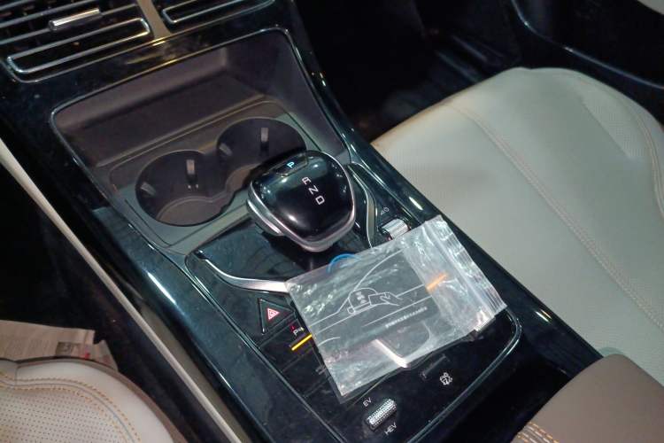 Used BYD Qin PLUS 2023 Champion Edition DM-i 55KM Leading Model
