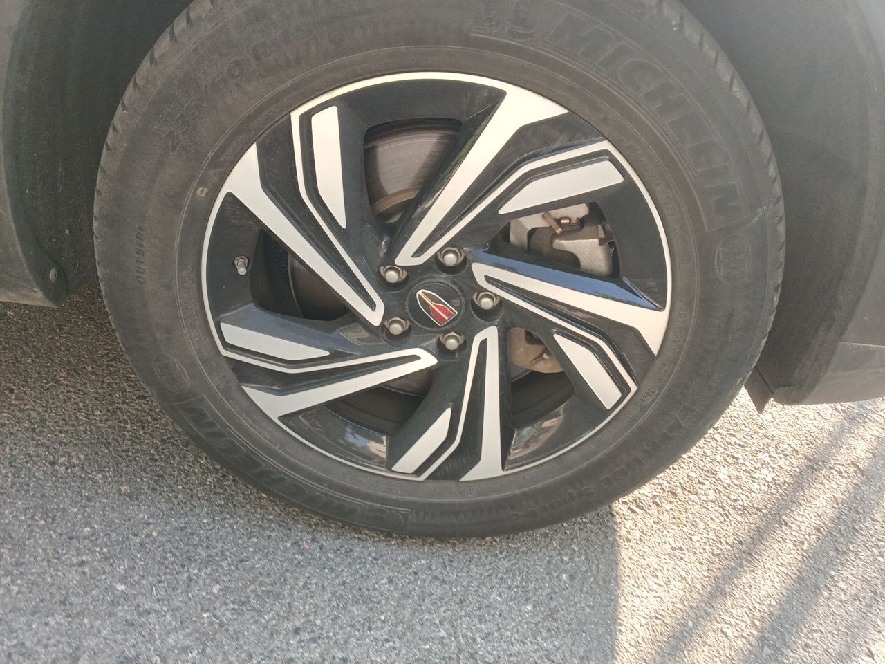 Hongqi HS5 2022 Revised Version 2.0T Smart Connect Flagship Edition — снимка 8