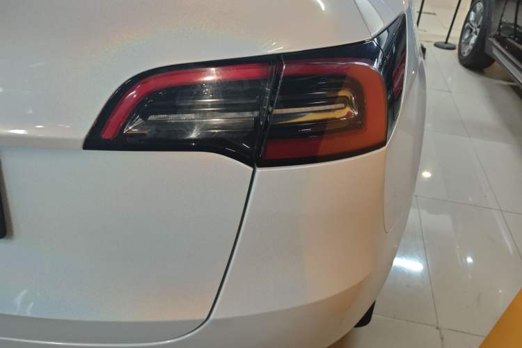 Used Tesla Model Y 2024 Rear-Wheel-Drive Version