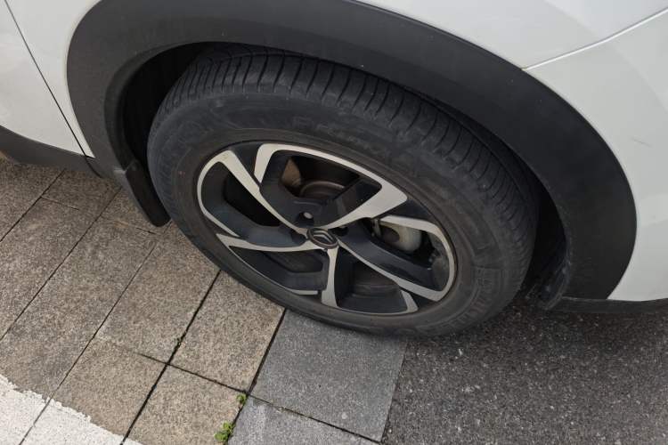 Used Citroen C5 AIRCROSS 2020 360THP ORIGINS Centennial Luxury Edition Right Front Wheel Hub