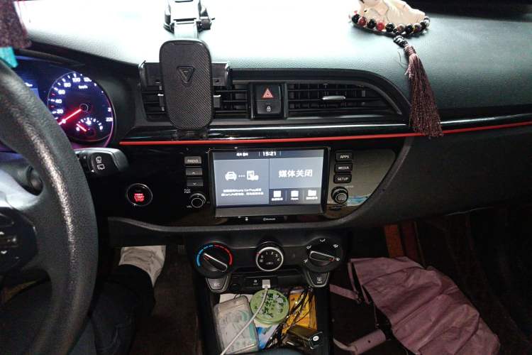 Used Kia KX Cross 2017 1.4L AT GLS Audio And AC Panel