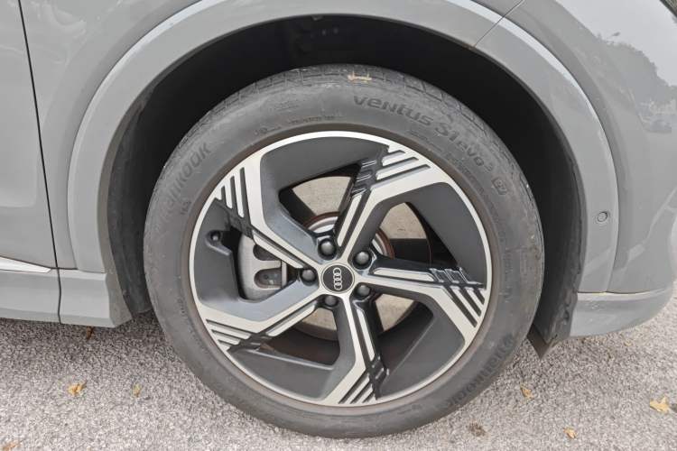 Used Audi Q4 e-tron 2022 40 e-tron Boundary Edition