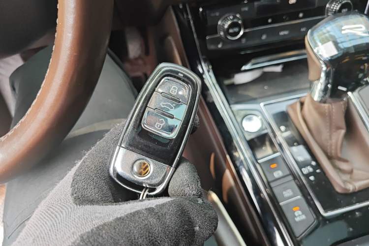 Used Volkswagen Phideon 2016 380TSI Two-Wheel-Drive Supreme Edition