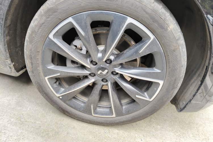 Used ONVO L60 2024 60 kWh Rear-Drive Version Right Front Wheel Hub