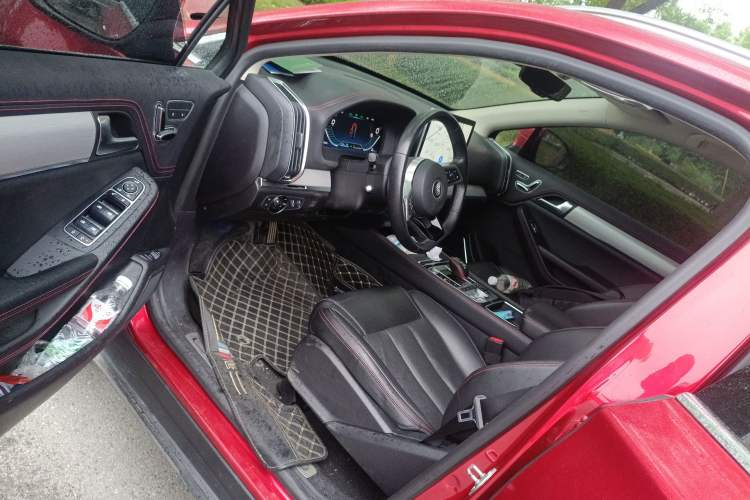 Used BYD Tang New Energy 2018 DM 2.0T All-Wheel Drive Smart Connectivity Luxury Model 7 Seats China V Emission Standard
