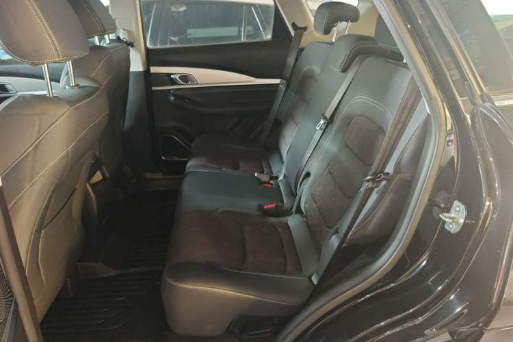 Used JETOUR X70 2020 1.5T DCT Comfort Edition 5-seater