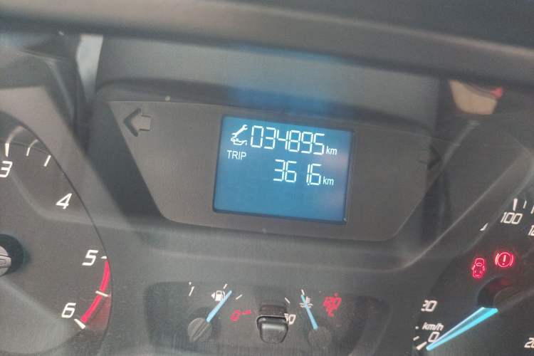 Used Ford Transit 2017 2.0T Diesel Multi-Function Commercial Vehicle Mid-Drive Mid-Roof China V Standard