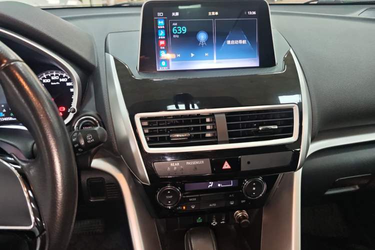 Used Mitsubishi Eclipse Cross 2019 1.5T CVT Two-Wheel Drive Dream Edition China VI Standard
