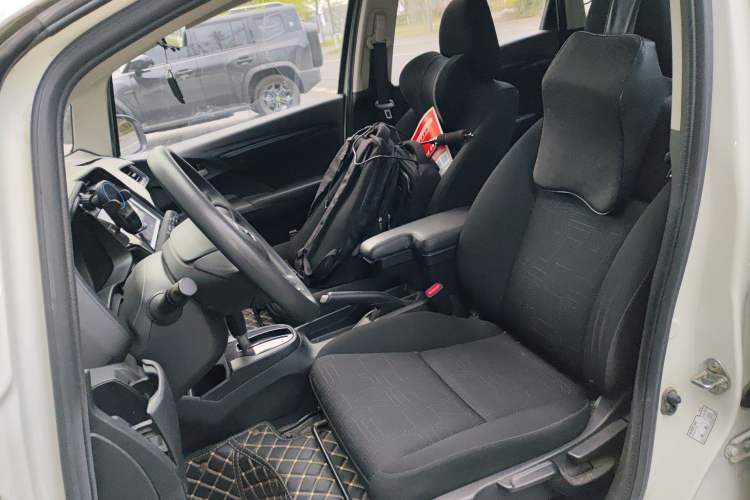 Used Honda Fit 2018 1.5L CVT Comfort Sunroof Version Left Front Seat