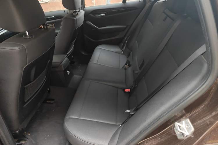 Used BMW X1 2015 sDrive18i Leading Edition
