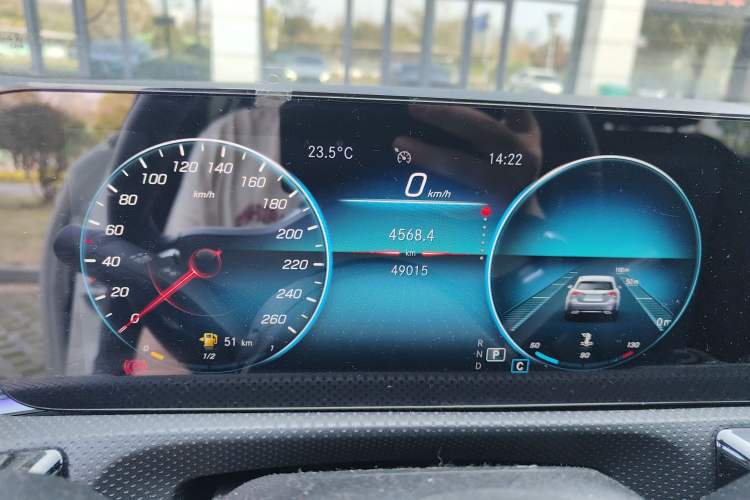 Used Mercedes-Benz A-Class 2022 Second Facelift A 200 L Sport Sedan Fashion Version
