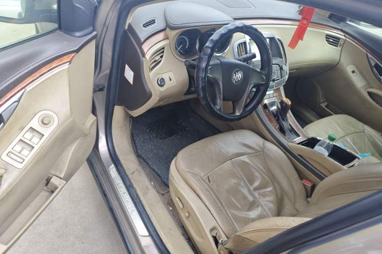 Used Buick LaCrosse 2011 2.4L SIDI Elegant Edition