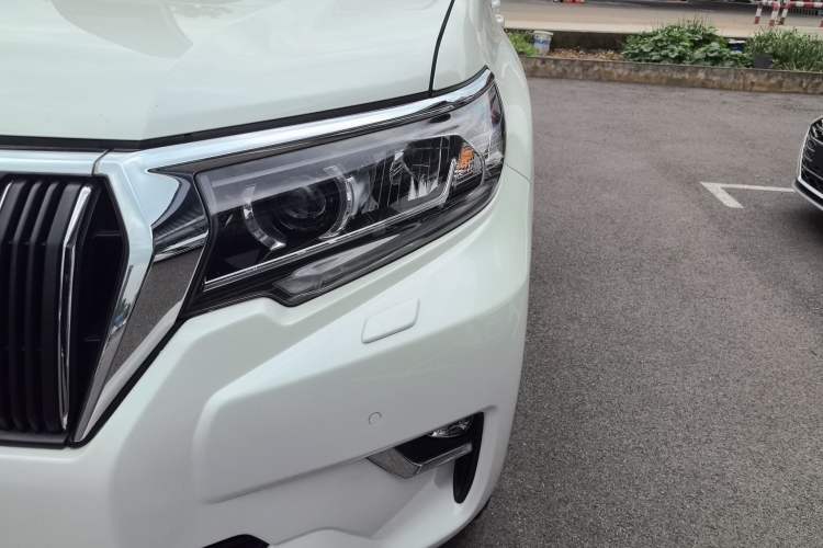 Used Toyota Prado 2018 3.5L Automatic TX-L with Rear-Mounted Spare Tire
